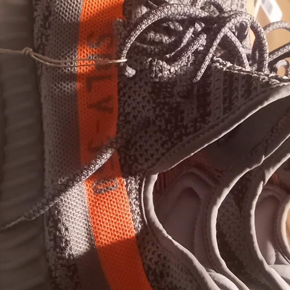 I wore them 1x for 30 min to small I need sz 12 in yeezy